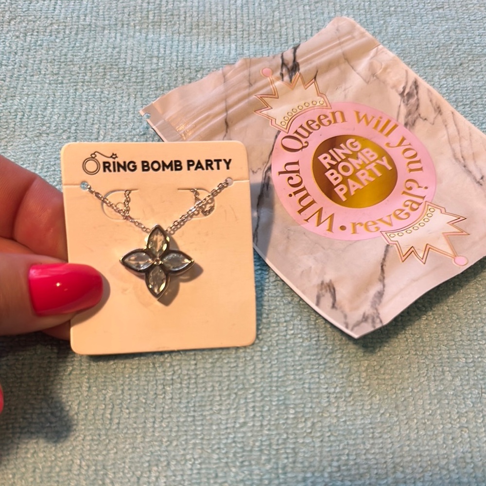 Ring Bomb Party Silver Necklace